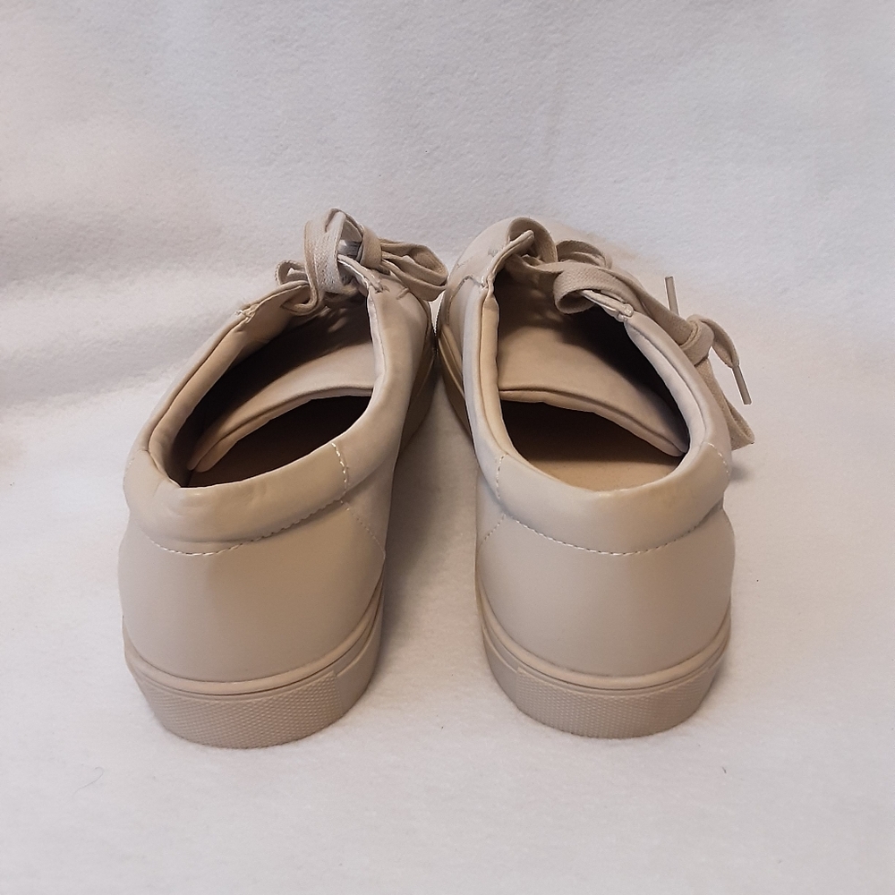 J Ferrar cream shoes - Picture 5 of 7